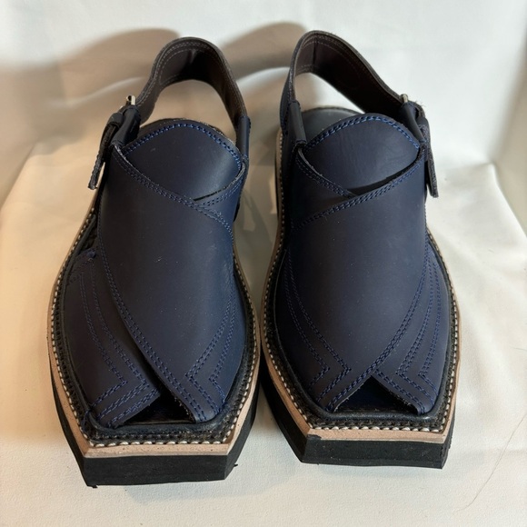 SANDALS Sz 9 Handmade Square Front Cross Top Leather Rubber Sole Adjustable - Picture 2 of 11